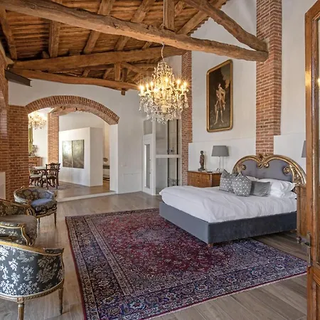 La Casa Dei Fortunati Appartamento Montemagno (Piedmont)