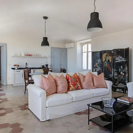 La Casa Dei Fortunati Montemagno (Piedmont)